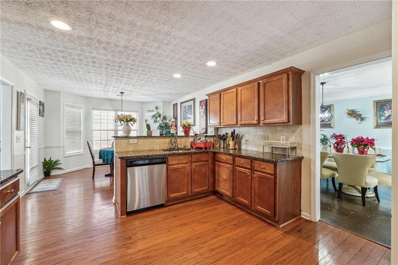 Image for property 3547 Valley Bluff Lane, Snellville, GA 30039