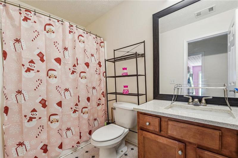 Image for property 3547 Valley Bluff Lane, Snellville, GA 30039