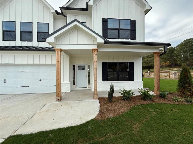 Image for property 24 HIDDEN FIELDS Way, Hoschton, GA 30548
