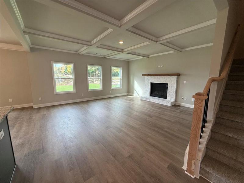 Image for property 24 HIDDEN FIELDS Way, Hoschton, GA 30548