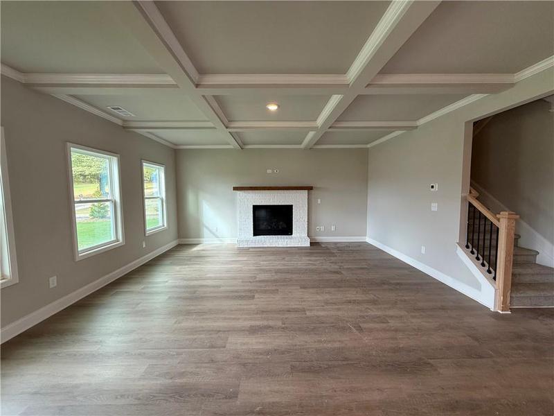 Image for property 24 HIDDEN FIELDS Way, Hoschton, GA 30548
