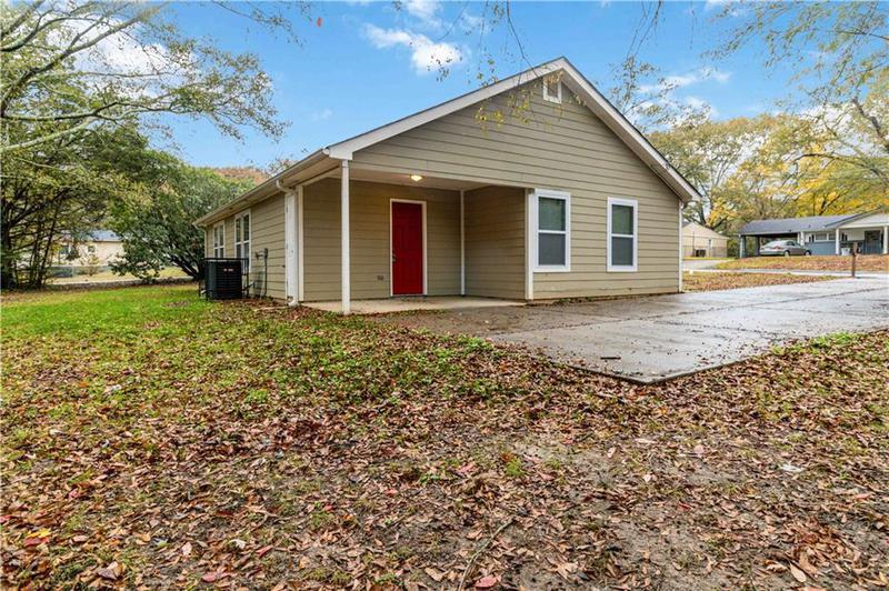 Image for property 494 Ridgecrest Drive, Riverdale, GA 30274