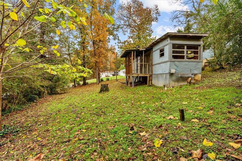 Image for property 650 Mccharles Street, Dalton, GA 30720