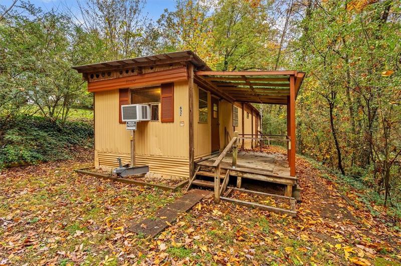 Image for property 650 Mccharles Street, Dalton, GA 30720