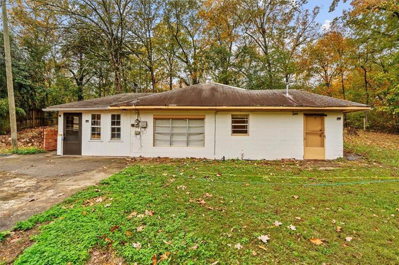 Image for property 650 Mccharles Street, Dalton, GA 30720