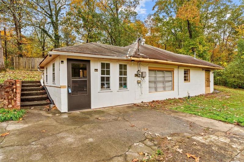 Image for property 650 Mccharles Street, Dalton, GA 30720