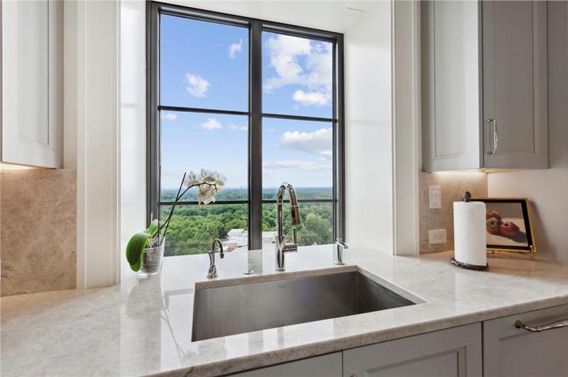 Image for property 88 PACES FERRY Road 2140, Atlanta, GA 30305