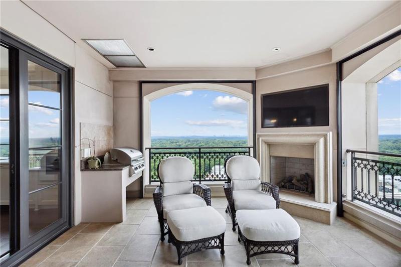 Image for property 88 PACES FERRY Road 2140, Atlanta, GA 30305