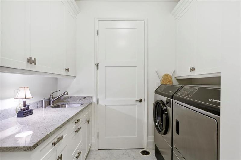 Image for property 88 PACES FERRY Road 2140, Atlanta, GA 30305