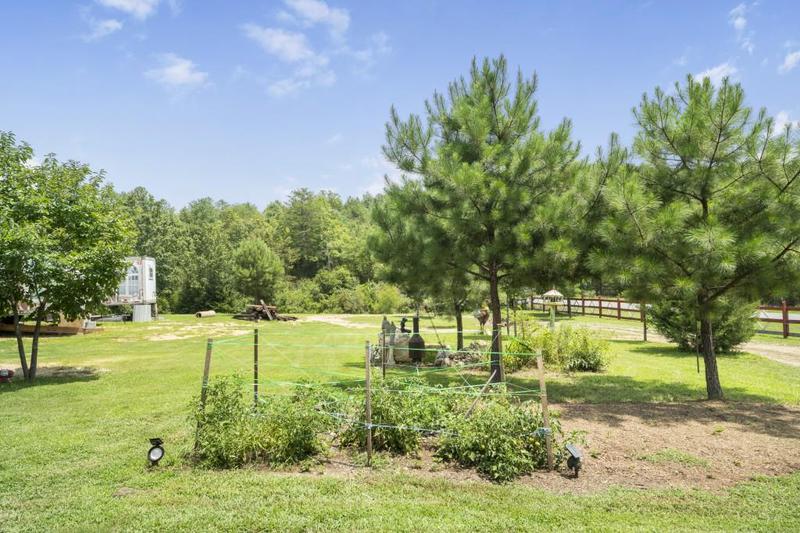 Image for property 900 CHUBB Road, Lindale, GA 30147