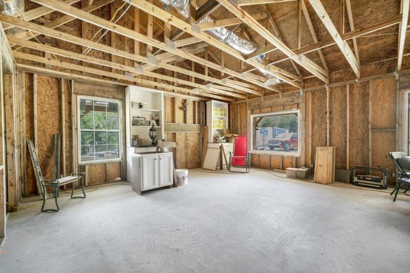 Image for property 900 CHUBB Road, Lindale, GA 30147