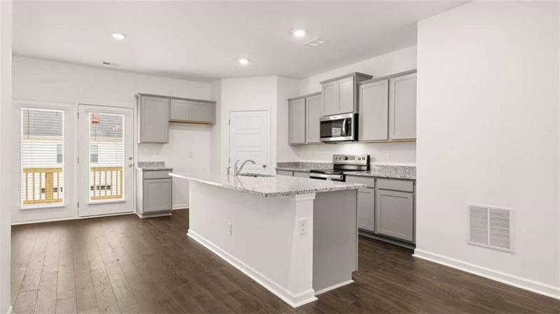 Image for property 1009 Cades Walk, Lawrenceville, GA 30045