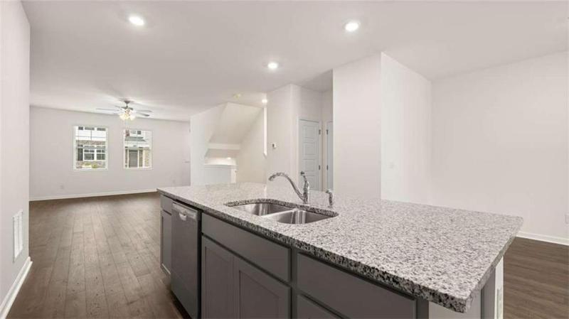 Image for property 1009 Cades Walk, Lawrenceville, GA 30045