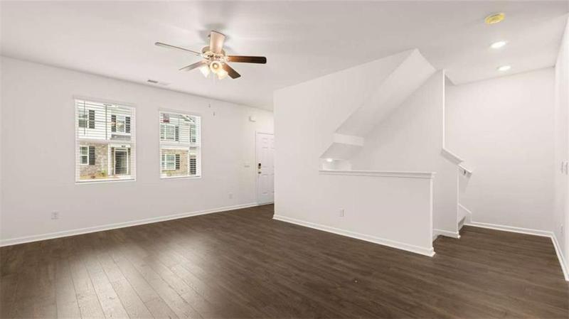 Image for property 1009 Cades Walk, Lawrenceville, GA 30045