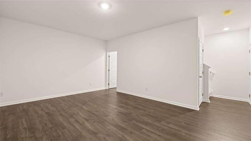 Image for property 1009 Cades Walk, Lawrenceville, GA 30045