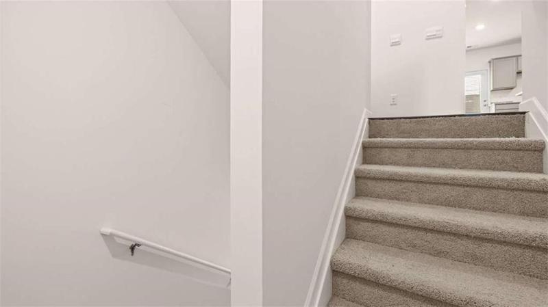 Image for property 1009 Cades Walk, Lawrenceville, GA 30045