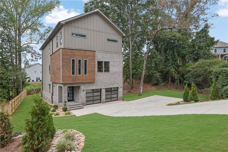Image for property 120 Gwinnett Street, Buford, GA 30518
