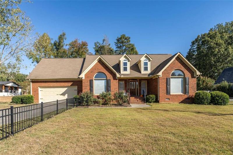Image for property 3604 Garden Lakes Parkway, Rome, GA 30165