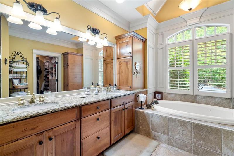 Image for property 82 BLAZINGSTAR Lane, Big Canoe, GA 30143