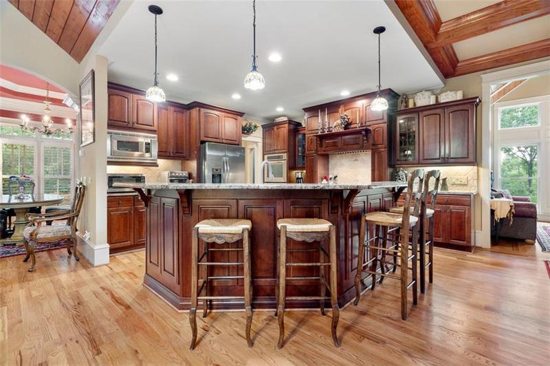 Image for property 82 BLAZINGSTAR Lane, Big Canoe, GA 30143