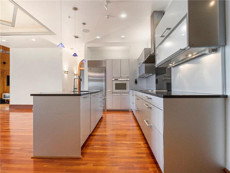 Image for property 3334 Peachtree Road 1707, Atlanta, GA 30326
