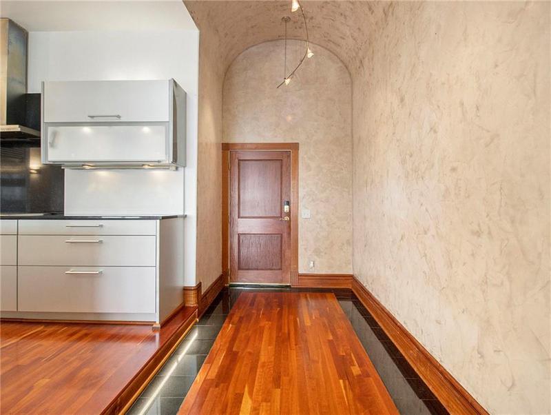 Image for property 3334 Peachtree Road 1707, Atlanta, GA 30326