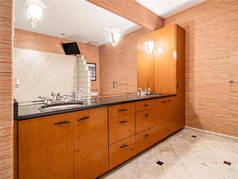 Image for property 3334 Peachtree Road 1707, Atlanta, GA 30326