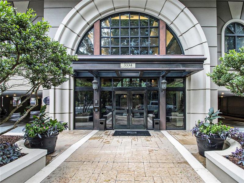 Image for property 3334 Peachtree Road 1707, Atlanta, GA 30326