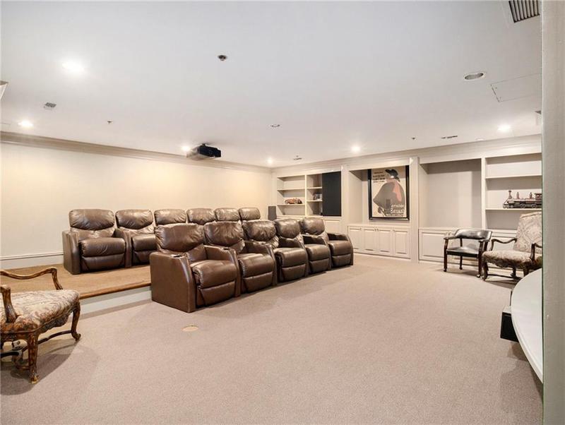 Image for property 3334 Peachtree Road 1707, Atlanta, GA 30326