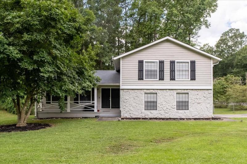 Image for property 6865 Shangrila Way, Riverdale, GA 30296