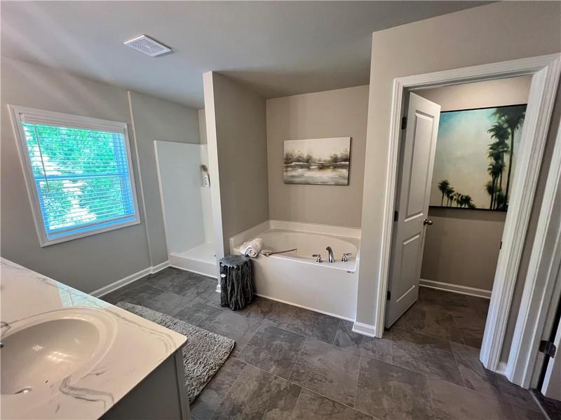 Image for property 129 Millers Lane, Calhoun, GA 30701