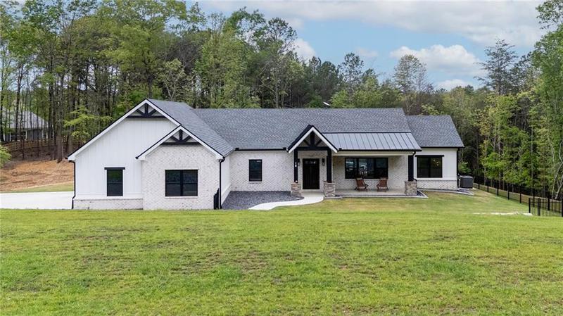 Image for property 16 Mountain Creek Trail, Fairmount, GA 30139