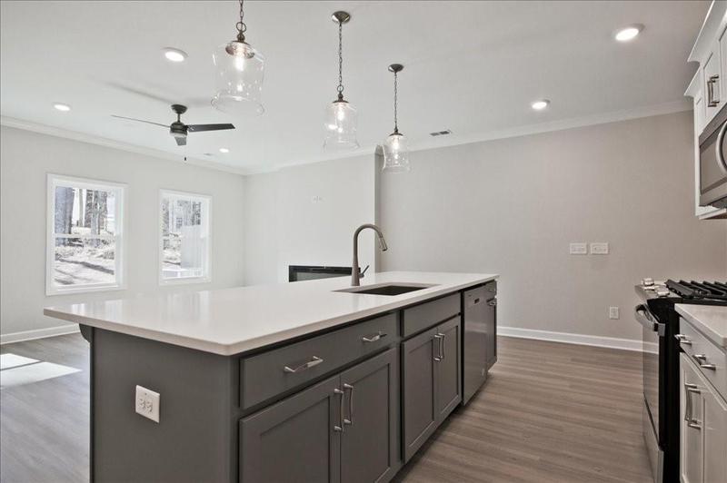 Image for property 689 Sunstone Lane, Lawrenceville, GA 30043