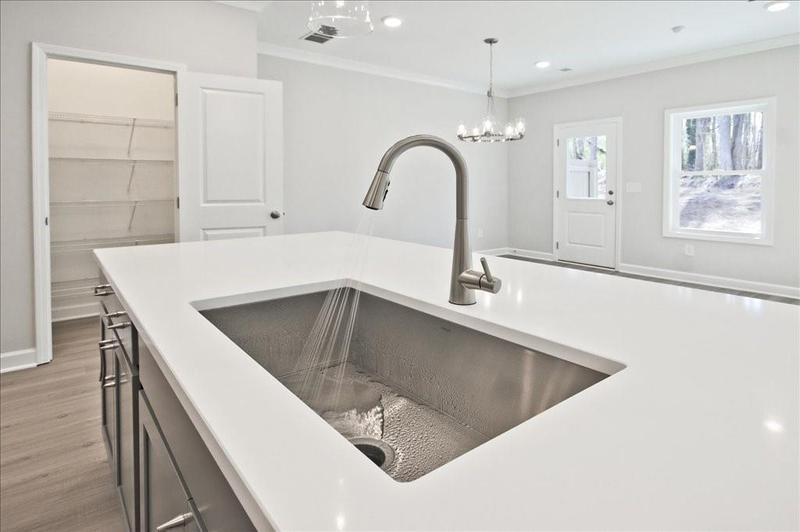 Image for property 689 Sunstone Lane, Lawrenceville, GA 30043