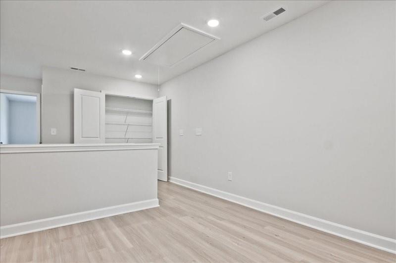 Image for property 689 Sunstone Lane, Lawrenceville, GA 30043