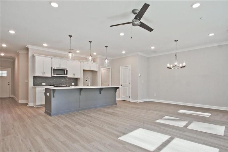 Image for property 689 Sunstone Lane, Lawrenceville, GA 30043