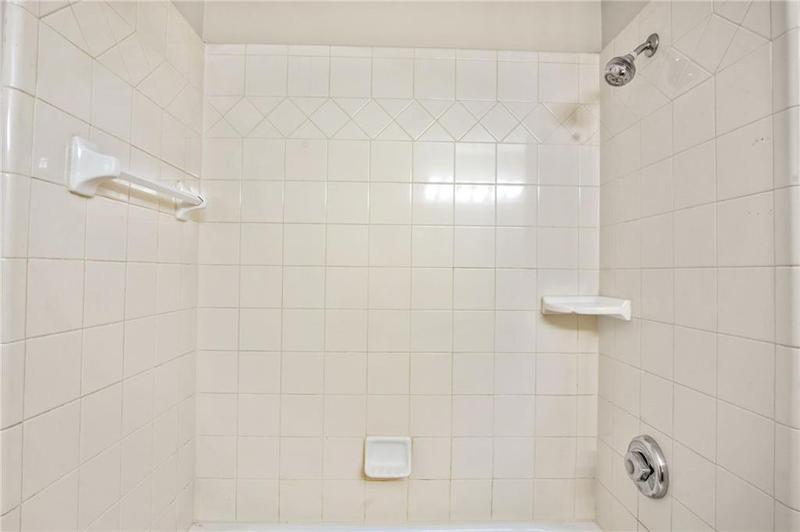 Image for property 4248 River Green Drive 310, Atlanta, GA 30327