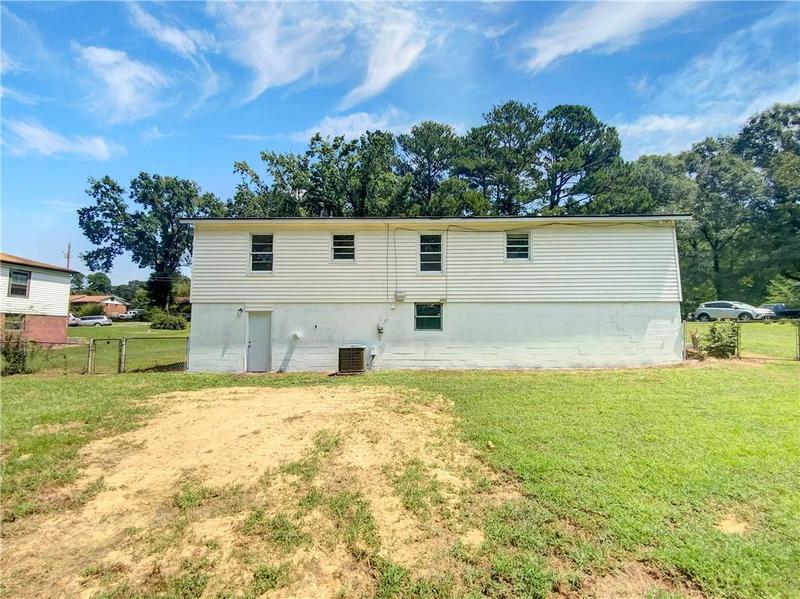 Image for property 5084 Valley Lake Road, Austell, GA 30106