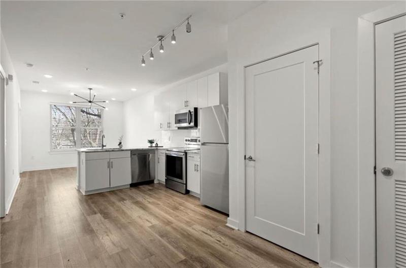 Image for property 525 Parkway Drive 203, Atlanta, GA 30354