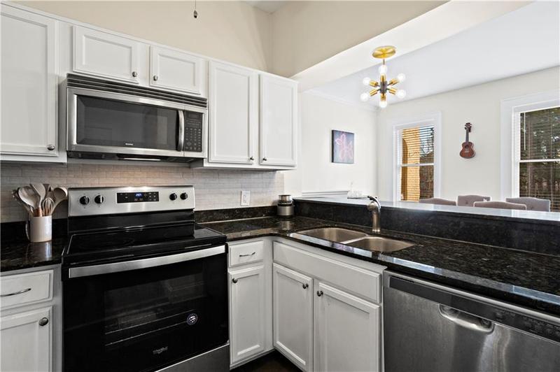 Image for property 2855 Peachtree Road 115, Atlanta, GA 30305