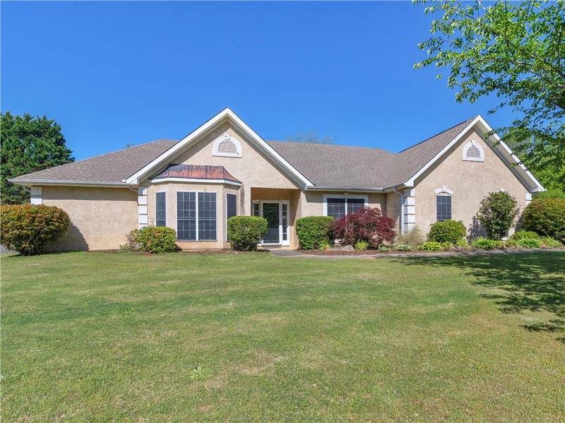 Image for property 57 Fieldstone Way, Newnan, GA 30265