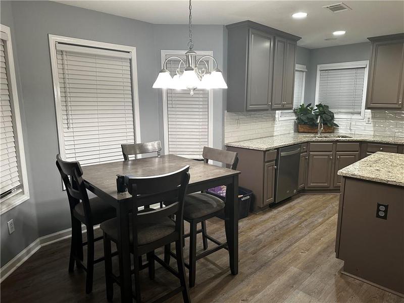 Image for property 989 Park Knoll Court, Lawrenceville, GA 30043