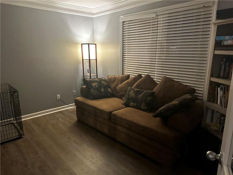 Image for property 989 Park Knoll Court, Lawrenceville, GA 30043