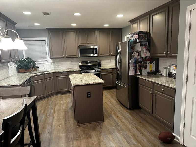 Image for property 989 Park Knoll Court, Lawrenceville, GA 30043