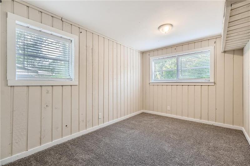 Image for property 3189 Dogwood Drive, Atlanta, GA 30344