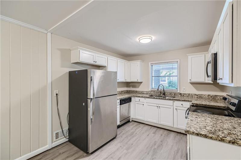 Image for property 3189 Dogwood Drive, Atlanta, GA 30344