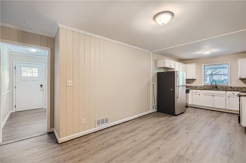 Image for property 3189 Dogwood Drive, Atlanta, GA 30344