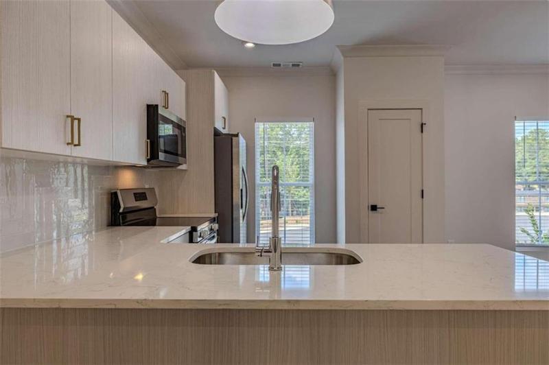 Image for property 117 Chateau Drive 117, Rome, GA 30161