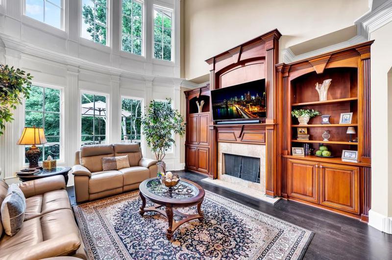 Image for property 2034 Gold Leaf Parkway, Canton, GA 30114