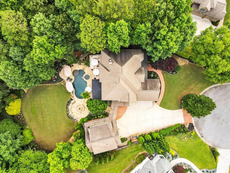 Image for property 2034 Gold Leaf Parkway, Canton, GA 30114